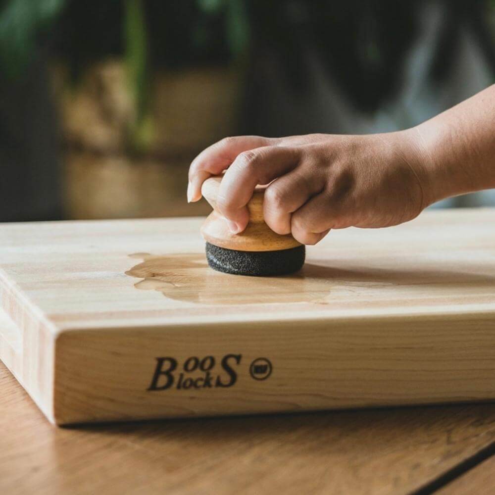 What Type of Oils are Safe to Use on Your Cutting Board